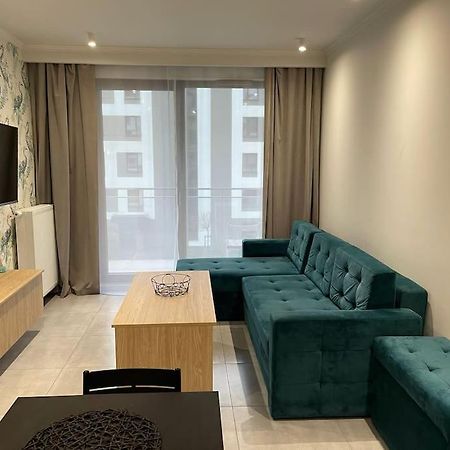 Forum Wola Fine Apartment Varşovia Exterior foto